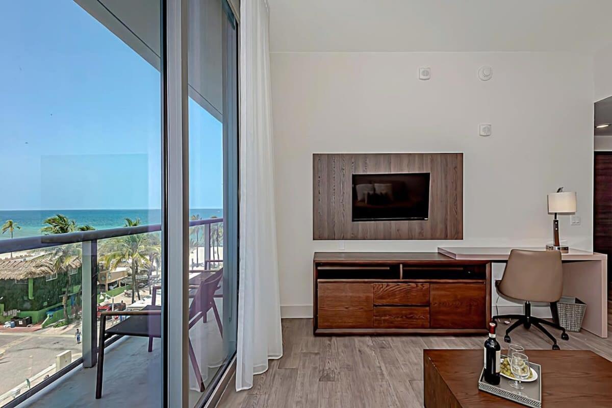 Rooftop Pool - Ocean View Balcony - Hollywood Beach Dış mekan fotoğraf